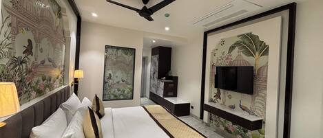 Chambre Supérieure | Draps en coton égyptien, literie de qualité supérieure, minibar