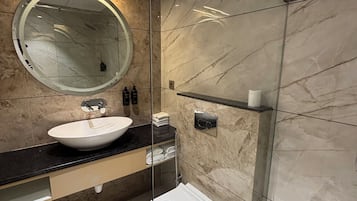 Comfort Double Room | Bathroom