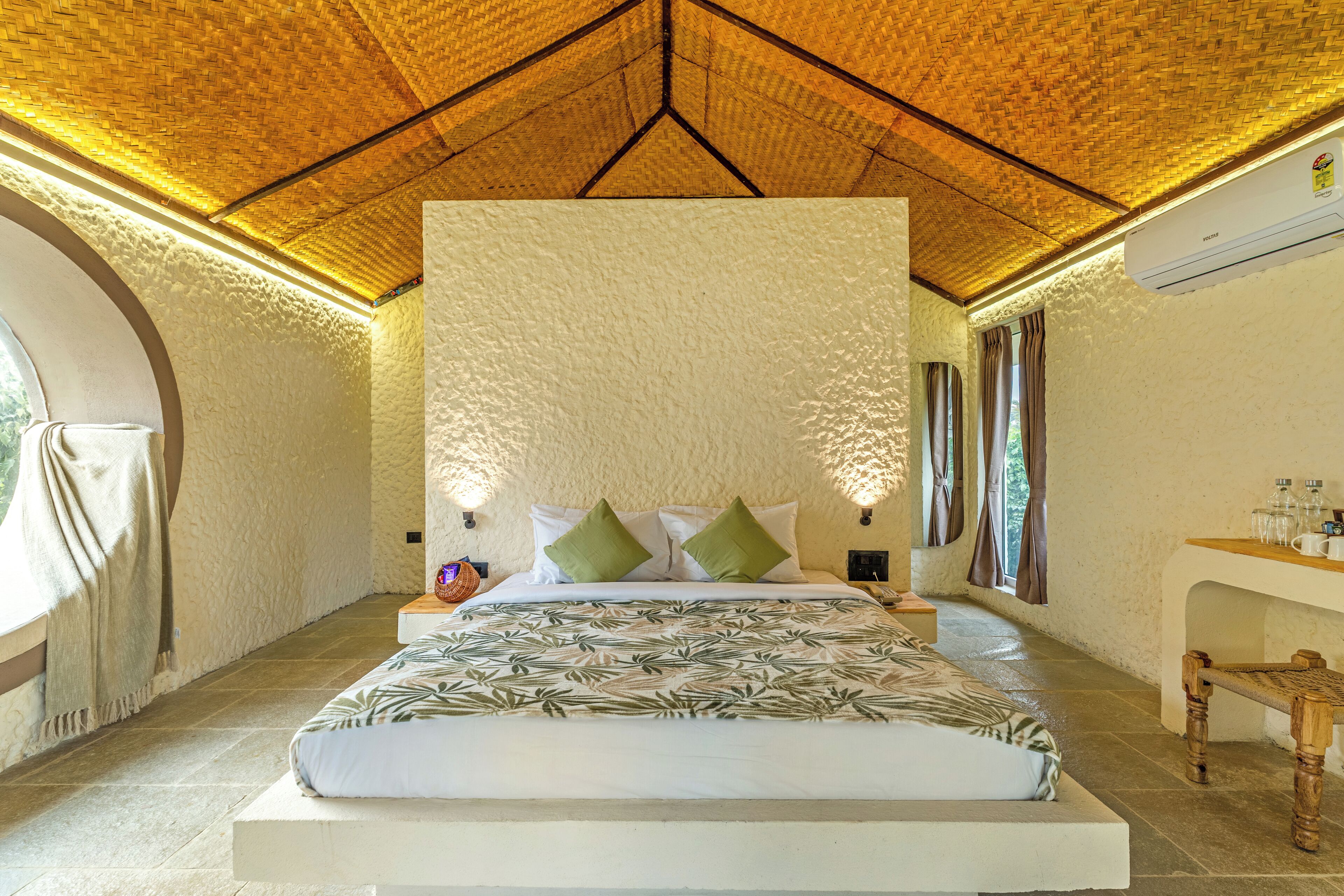 套房, 泳池景觀 | 熨斗/熨衣板、免費無線上網