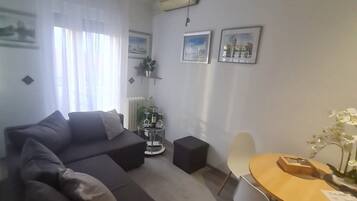 Apartment | Living room