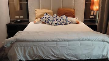 1 bedroom, internet, bed sheets