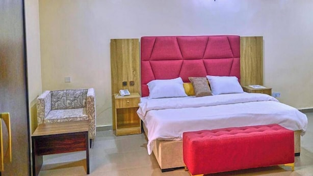Deluxe Room, Balcony, City View - Bedone Hotel and Suites (Asaba)