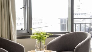 Interior - King Size Studio With Water View, Walk To The City (Woolloomooloo)