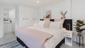 Unclassified image, 4 of 10, button - Comfy Studio near Racecourse (Carnegie)