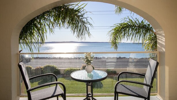 Unclassified image, 1 of 16, button - Seafront Getaway Studio, Great Location with Pool (Batehaven)