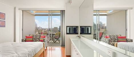 Internet, bed sheets