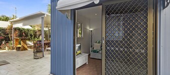 The Little Blue Shack - Marcoola Granny Flat