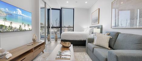 Bügeleisen/Bügelbrett, Internetzugang, Bettwäsche