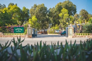 Property grounds - 6-Persons Holiday Home in Coma-ruga (Coma-ruga, Tarragona)