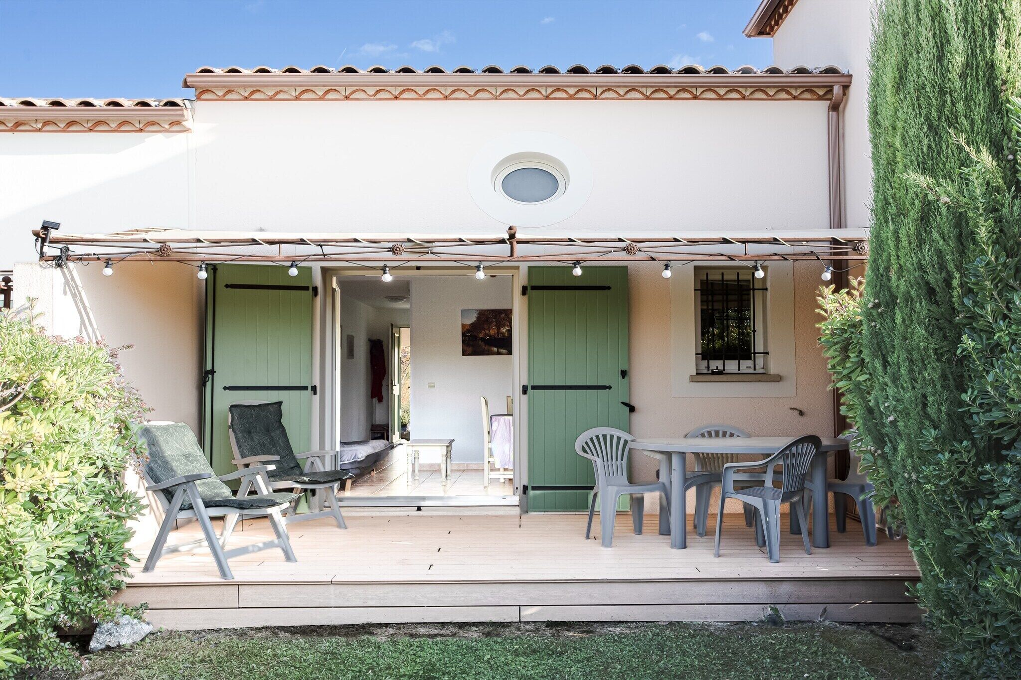 Exterior casa de vacaciones [verano]