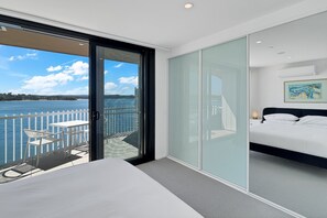 2 bedrooms, iron/ironing board, travel crib, internet