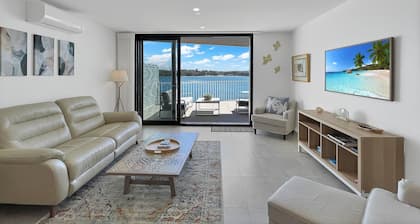 Modern 2-Bedroom Apartment with Pool Access