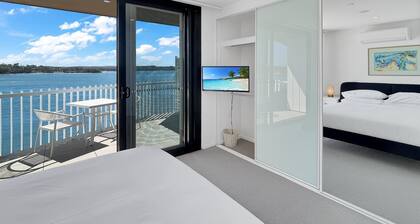 Modern 2-Bedroom Apartment with Pool Access