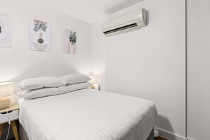 1 bedroom, iron/ironing board, Internet, bed sheets - Ground Floor One-Bed with Courtyard Access (Strathfield)