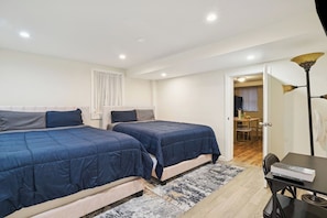3 Schlafzimmer, Schreibtisch, WLAN, Bettwäsche