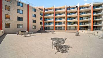 Apartment | Reception