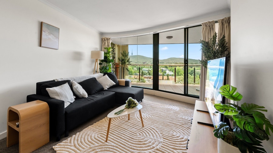 Central Apartment With Underground Parking