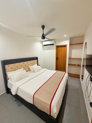 Deluxe Room - Hotel Alexa (Rajkot)