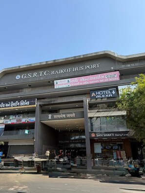 Fachada da propriedade