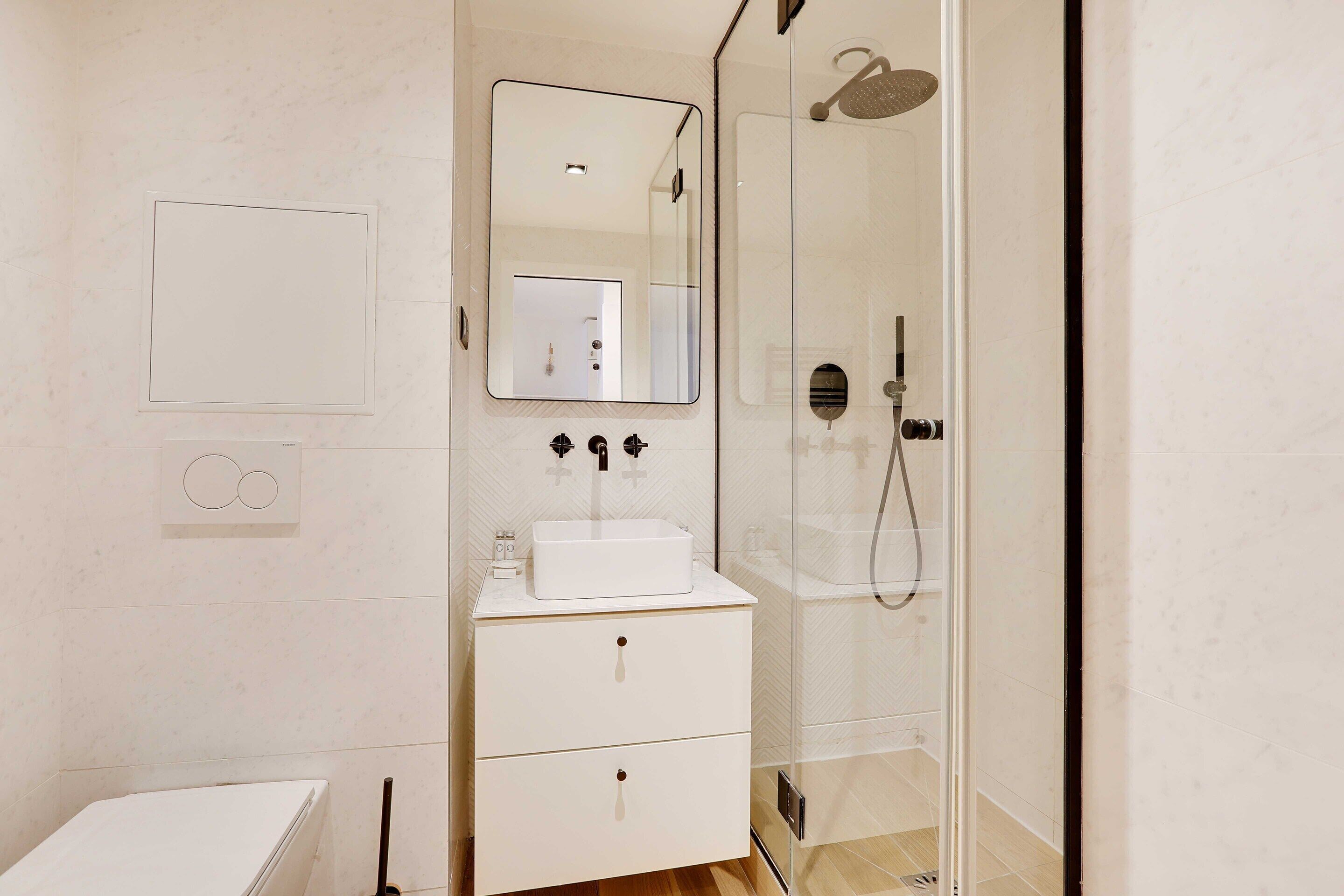 Apartment | Bathroom