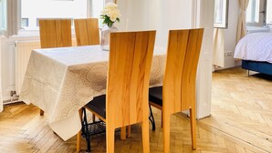 Unclassified image, 3 of 19, button - Affordable 2BR Apt For 6 Near Stadthalle (Vienna)