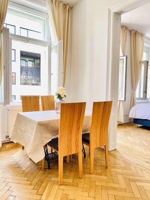 Basic-Apartment | Ausblick vom Zimmer