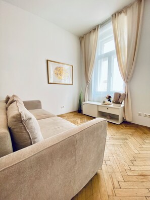 基础公寓 | 熨斗/熨板