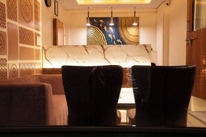 مكتب وواي فاي مجانًا