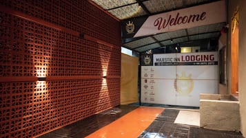 Escritorio y wifi gratis