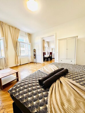 Basic Apartment | View from room - Comfortable 1BR Lounge Westbahnhof (Vienna)