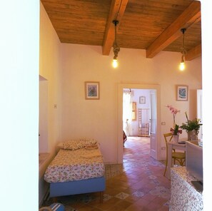 1 bedroom, WiFi, bed sheets - Grandpa Michele's House, Minori - Amalfi Coast- A Paradise in the countryside (Campania)