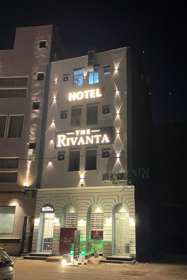 The Rivanta Hotel Near Airport Road Mohali Zirakpur Chandigarh - Panchkula
