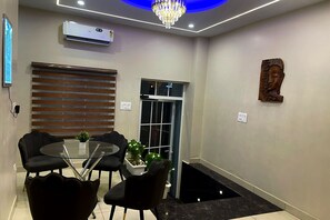 منطقة الجلوس في الردهة