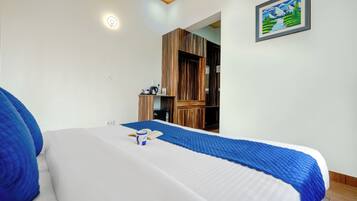 Iron/ironing board, free WiFi