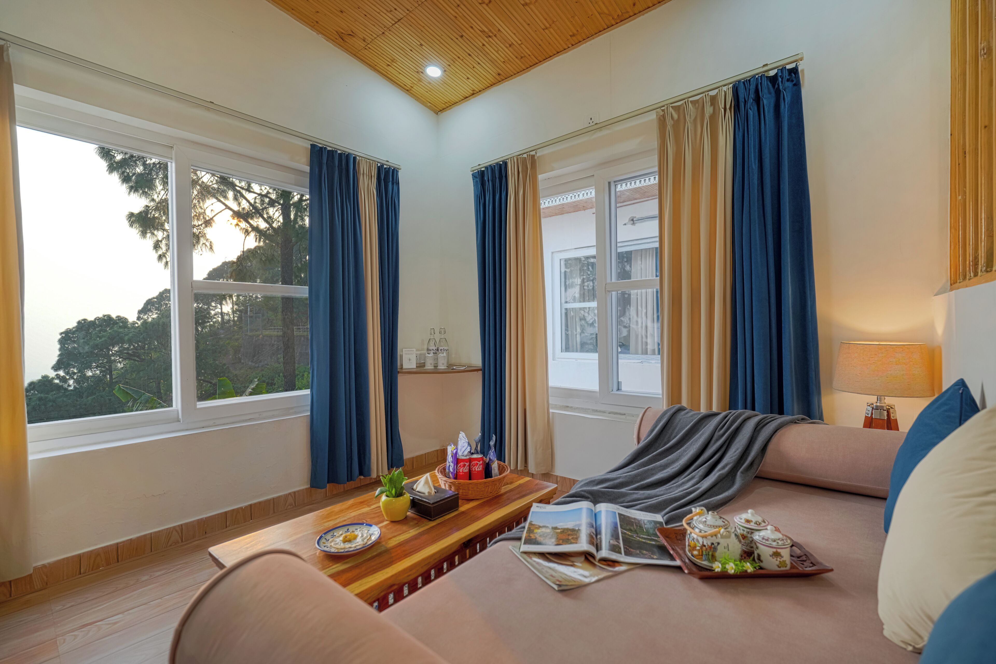 豪華套房, 花園景 | 熨斗/熨衫板、免費 Wi-Fi