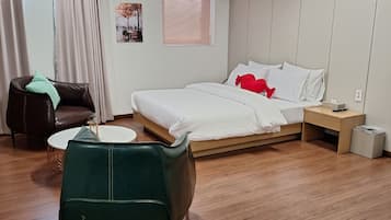 Tweepersoonskamer, uitzicht op de stad | Gratis wifi