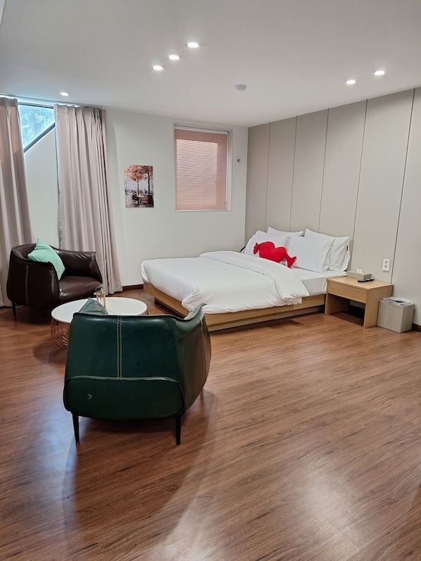 Double Room, City View | Free WiFi