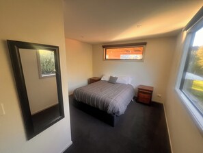 3 bedrooms, iron/ironing board, travel crib, free WiFi