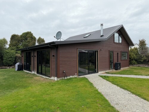 Stay in Heaven at Lake Hawea