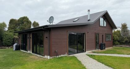 Stay in Heaven at Lake Hawea