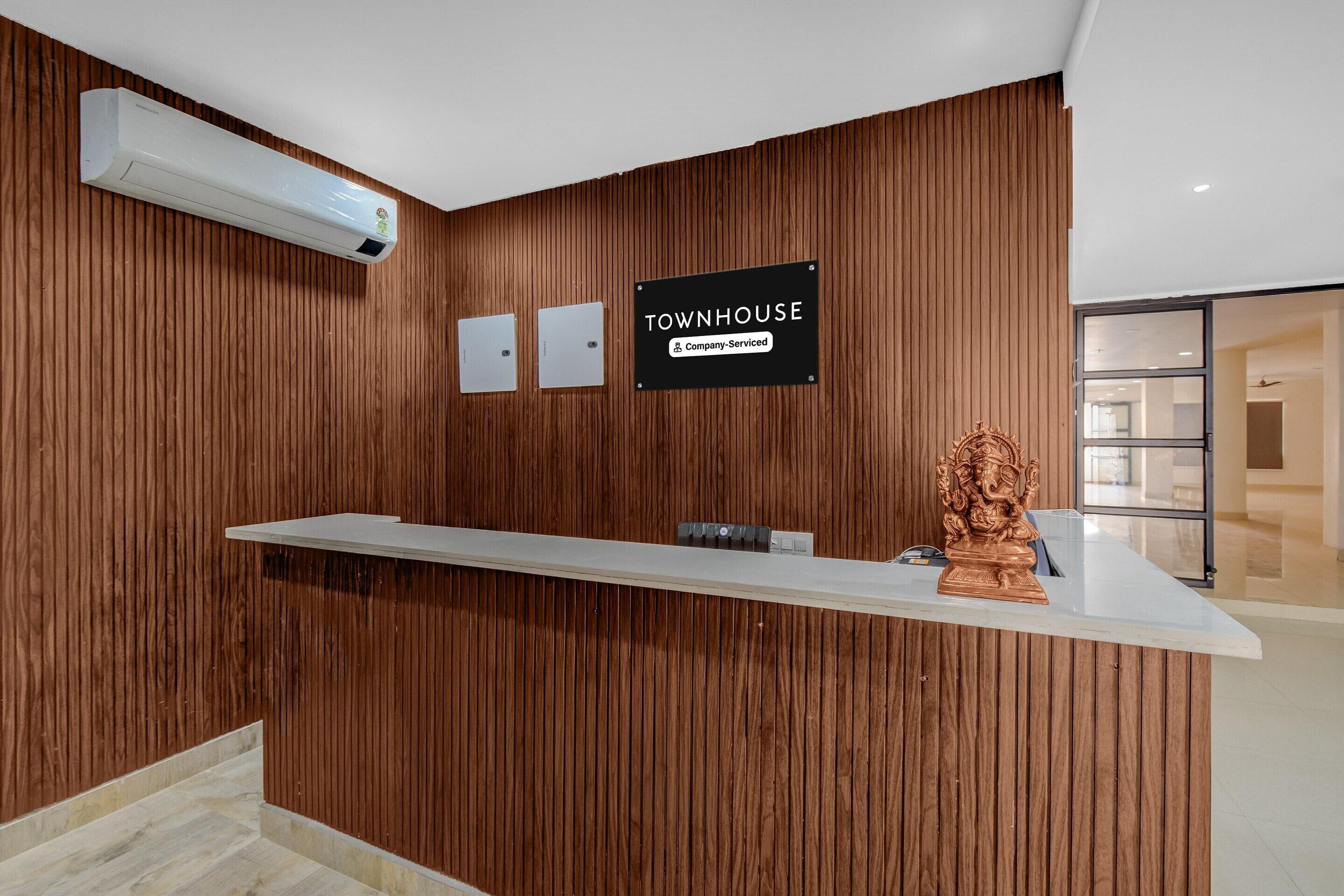 House | Reception