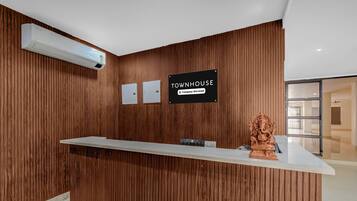 House | Reception