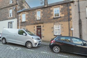 Property grounds - Cameronian Apartment (Stirling)