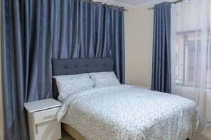 Bügeleisen/Bügelbrett, WLAN, Bettwäsche