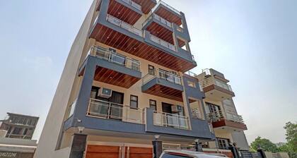 Townhouse Alwar Railway Junction