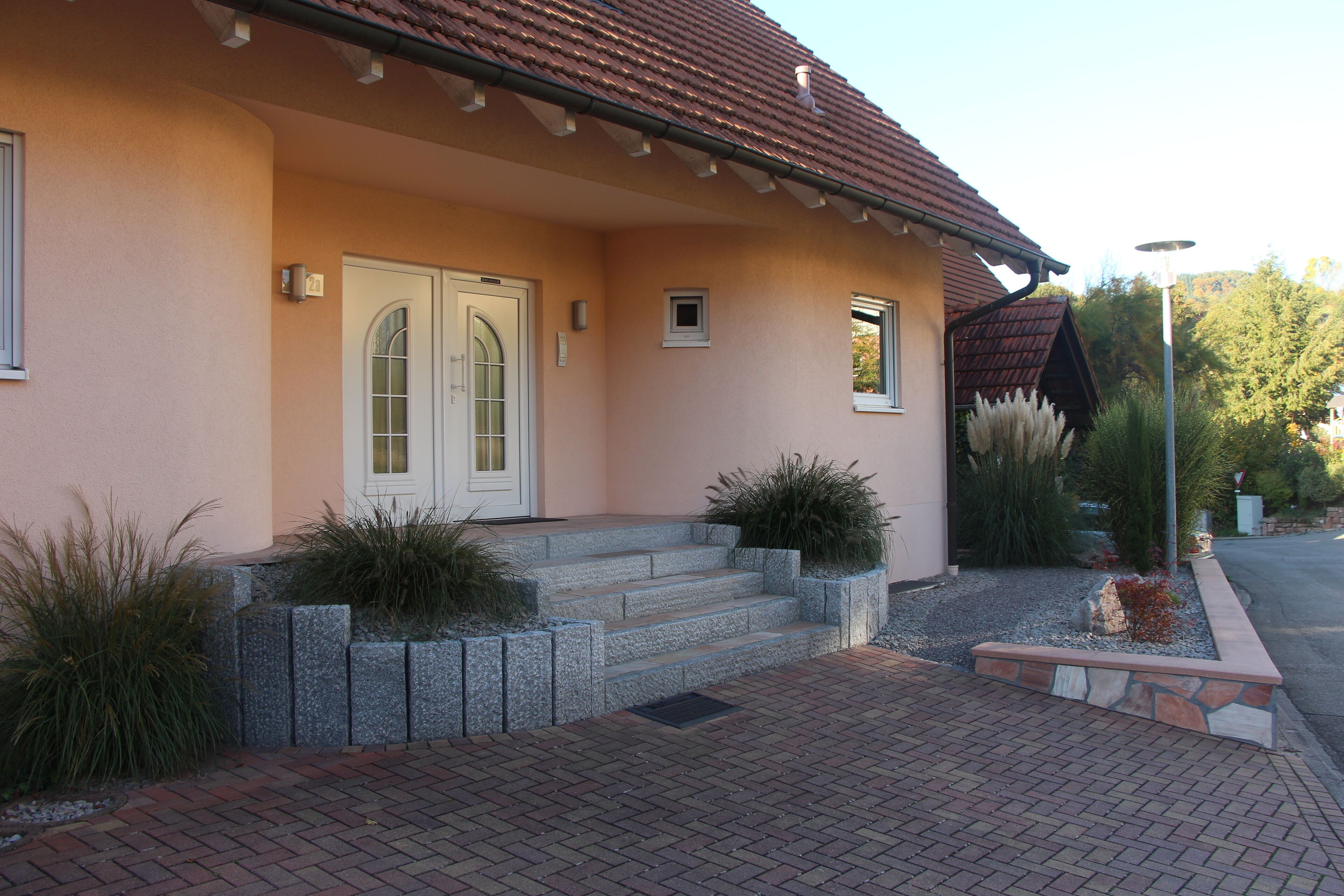 تفاصيل الفندق من الخارج