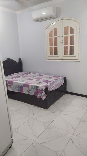  3-bedroom apartment in the city centre of Beni Suef Governorate with AC