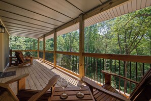 Property grounds - The Ultimate Staycation: Indoor Pool, Hot Tub & Game Room Cabin (Sevierville)