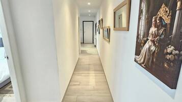 Apartment, 2 Bedrooms, Accessible, Smoking | Interior