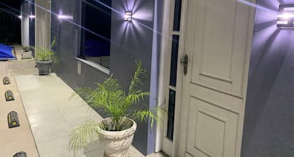 HG-102-Suite Inn